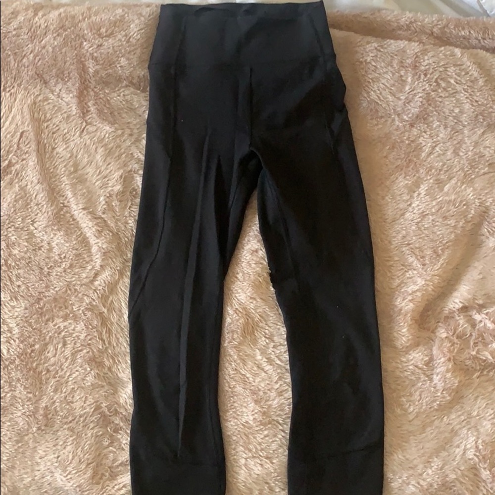Lululemon cropped black leggings